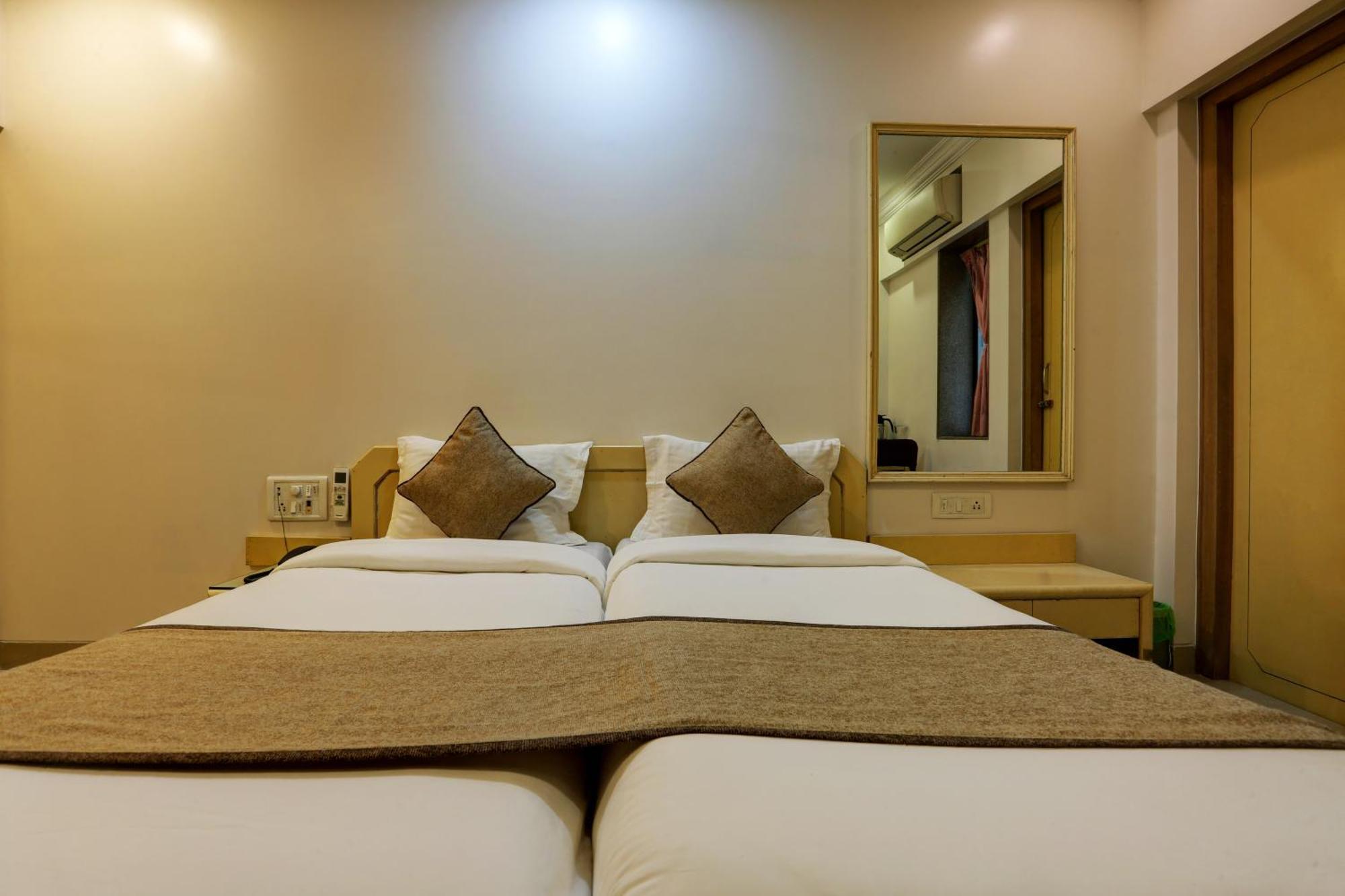 Accord Hotel Mumbai Kültér fotó