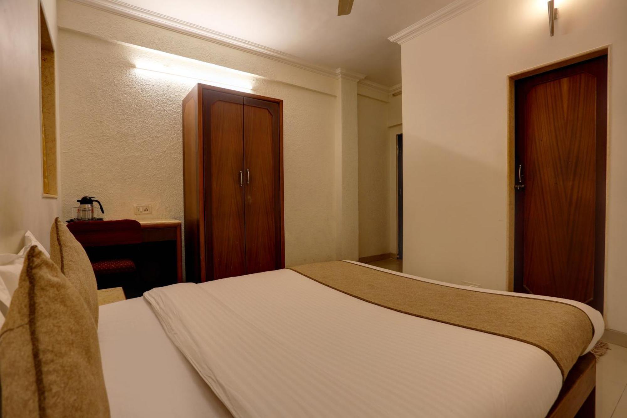 Accord Hotel Mumbai Kültér fotó