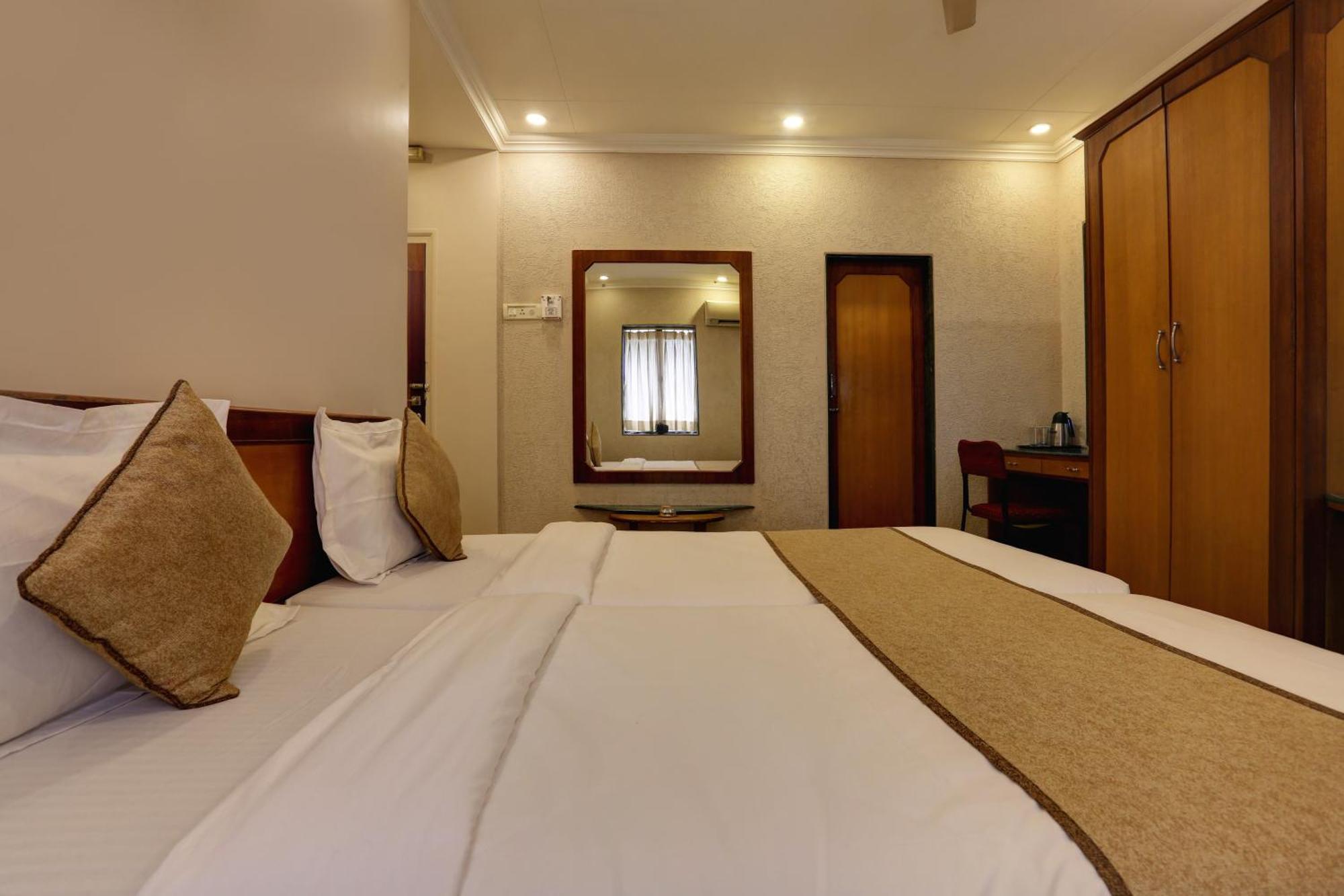 Accord Hotel Mumbai Kültér fotó